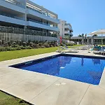Penthouse In Azahar De Estepona, 2km From Azata Golf אסטפונה
