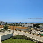 דירה Penthouse In Azahar De Estepona, 2km From Azata Golf אסטפונה