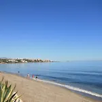 Penthouse In Azahar De Estepona, 2km From Azata Golf דירה אסטפונה