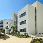 Penthouse In Azahar De Estepona, 2km From Azata Golf شقة