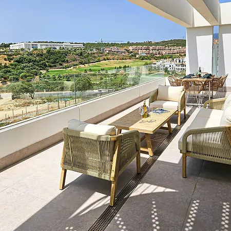 Penthouse In Azahar De Estepona, 2km From Azata Golf Estepona
