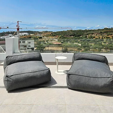 Apartamento Penthouse In Azahar De Estepona, 2km From Azata Golf