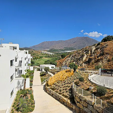 Penthouse In Azahar De Estepona, 2km From Azata Golf Apartamento *