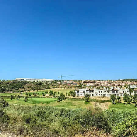 Penthouse In Azahar De Estepona, 2km From Azata Golf