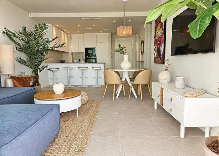 Apartamento Penthouse In Azahar De Estepona, 2km From Azata Golf *