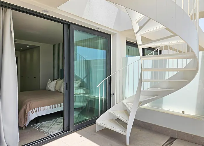 Apartamento Penthouse In Azahar De Estepona, 2km From Azata Golf