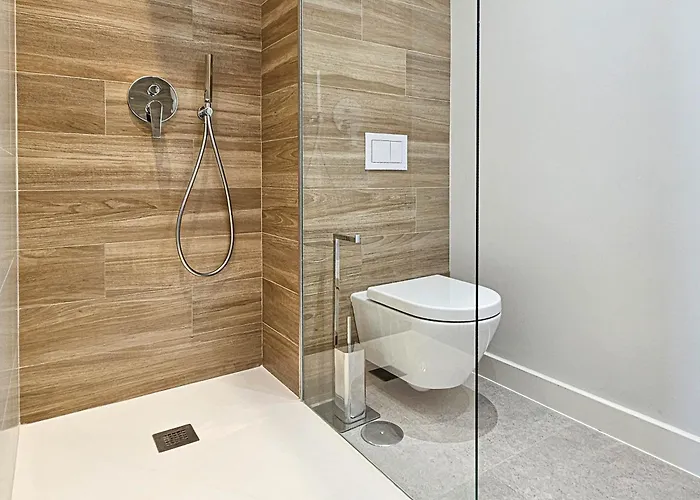 Penthouse In Azahar De Estepona, 2km From Azata Golf