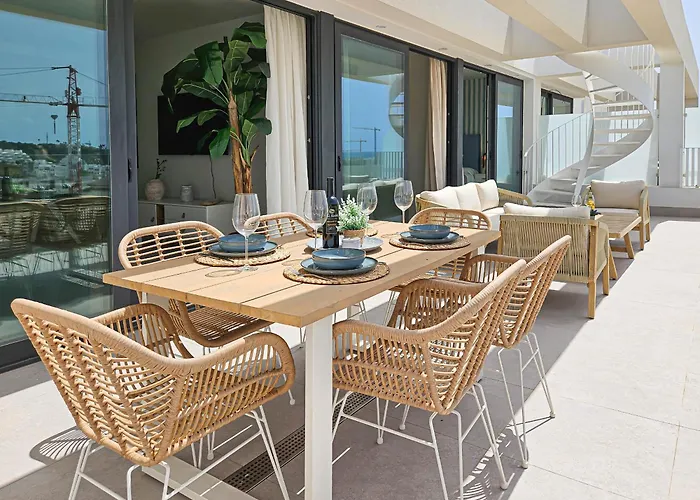 Penthouse In Azahar De Estepona, 2km From Azata Golf Estepona