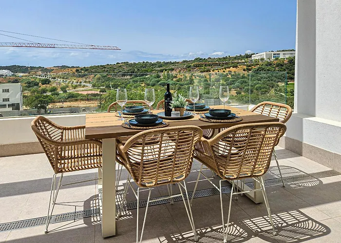 Apartamento Penthouse In Azahar De Estepona, 2km From Azata Golf