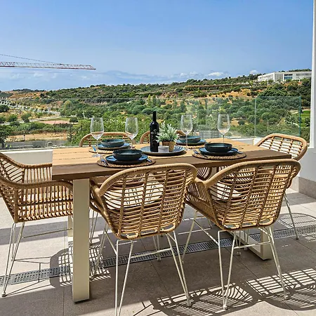아파트 Penthouse In Azahar De Estepona, 2km From Azata Golf